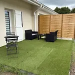 דירה Avec Douche-wc, Terrasse Privative Et Piscine Partagee *