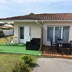 Avec Douche-wc, Terrasse Privative Et Piscine Partagee דירה *